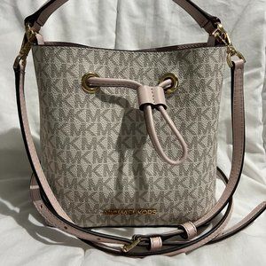 Michael Kors Small Bucket Logo Bag